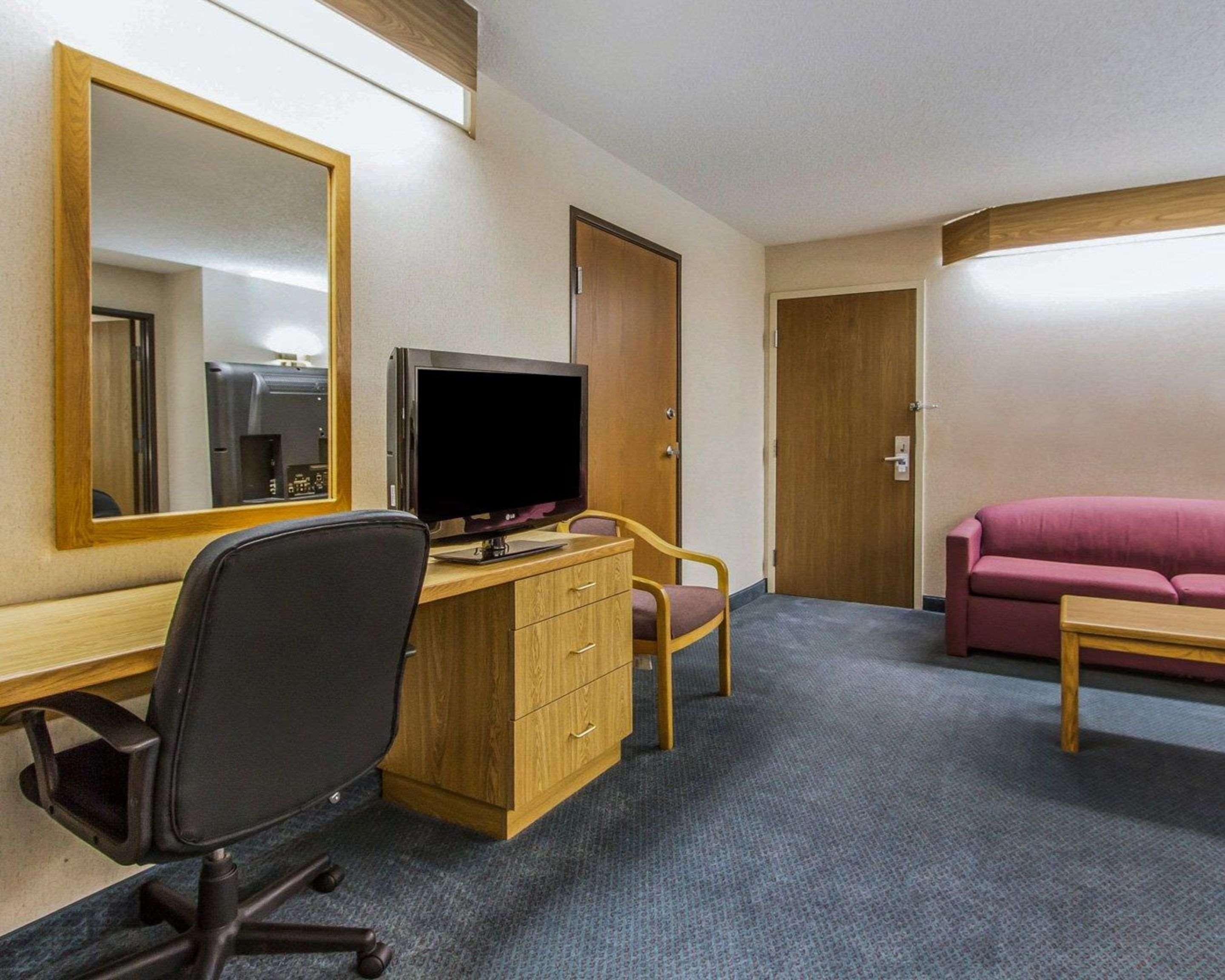 Rodeway Inn Fremont Extérieur photo